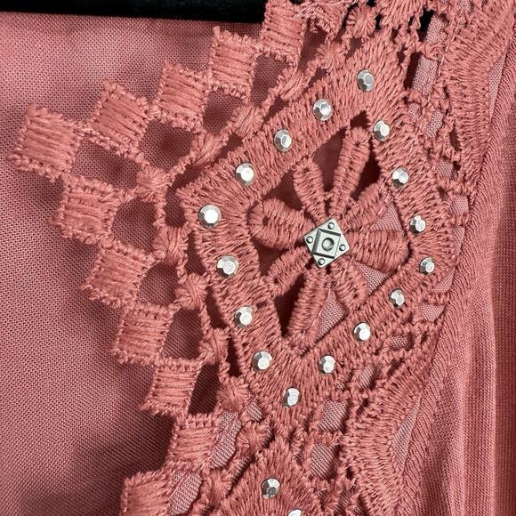 Live Let Live Plus 3X Tunic Rose Pink Lace Embellish V Neck Soft Viscose Art NWT - Picture 6 of 12